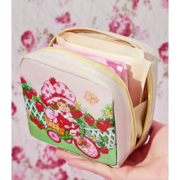 Strawberry Shortcake Zipper Pouch – Cute Retro Strawberry Design Travel Bag - Picture 3 of 3